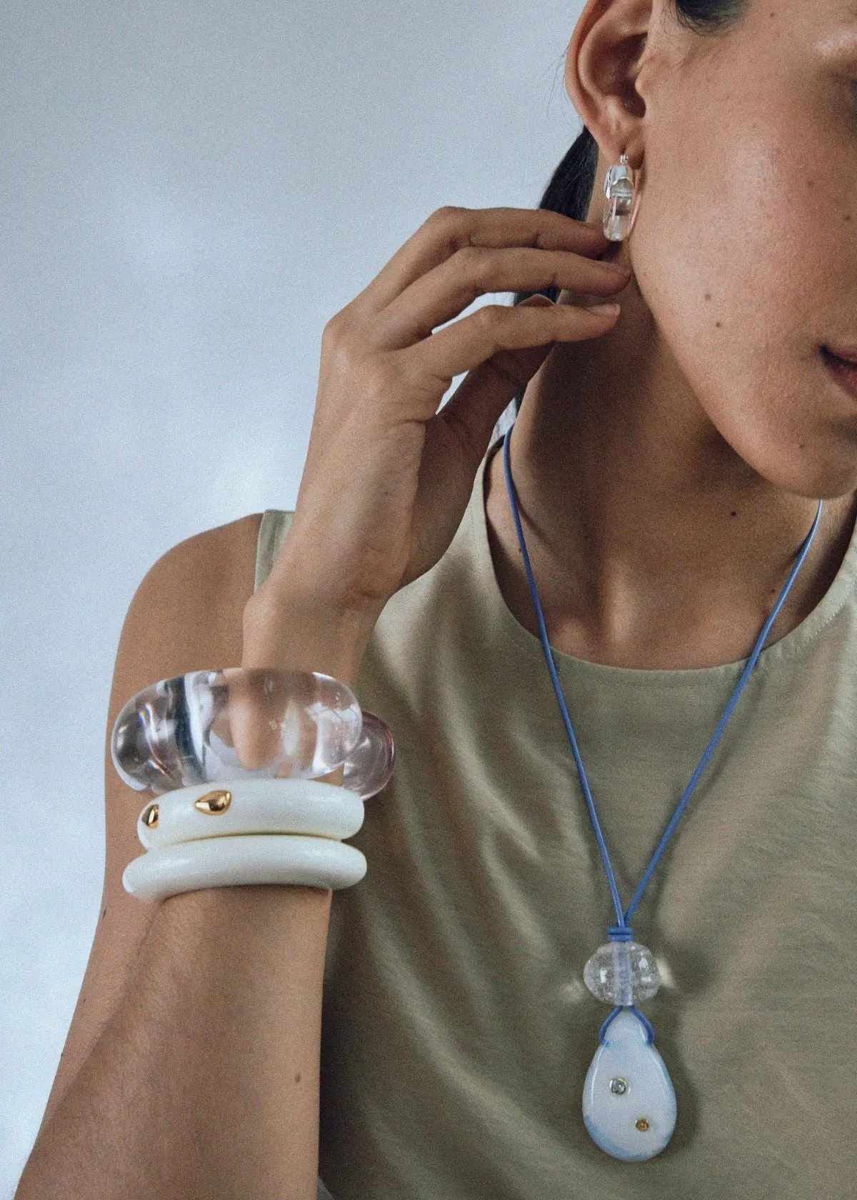 LIZZIE FORTUNATO Ridge Cuff Bracelet - Alabaster