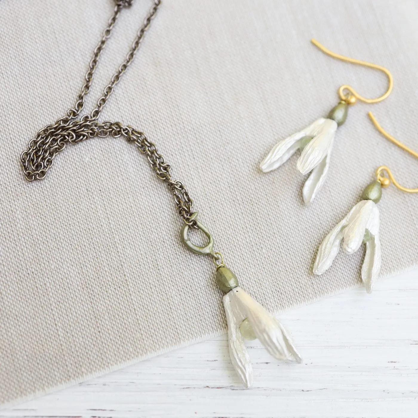 Snowdrops Dainty Pendant